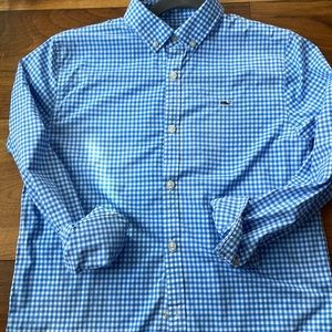 VINEYARD VINES BOYS PERFORMANCE DRY FIT BUTTON DOWN